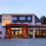 豪斯苏伦多夫阿肯泽恩特酒店 4*