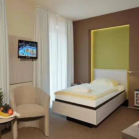 Akzent Haus Surendorff 4* 브람셰